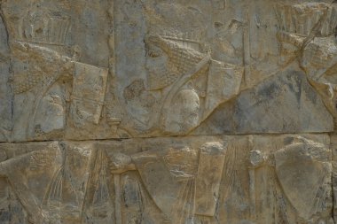 Marvdsaht, İran - 18 Mart 2024: İran 'ın Fars ilinin Şiraz kenti yakınlarındaki Persepolis harabelerinde yardım.