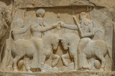 Marvdsaht, İran - 18 Mart 2024: Naqsh-e Rostam, İran 'ın Fars ilinin Persepolis kenti yakınlarında bulunan antik bir arkeoloji ve mezarlık..