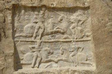 Marvdsaht, İran - 18 Mart 2024: Naqsh-e Rostam, İran 'ın Fars ilinin Persepolis kenti yakınlarında bulunan antik bir arkeoloji ve mezarlık..