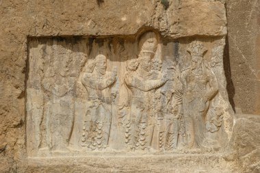 Marvdsaht, İran - 18 Mart 2024: Naqsh-e Rostam, İran 'ın Fars ilinin Persepolis kenti yakınlarında bulunan antik bir arkeoloji ve mezarlık..