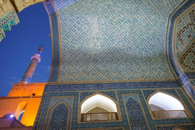 Yazd, İran - 25 Mart 2024: Jameh Yazd Camii, İran 'ın Yazd kentinde bulunan bir camidir..