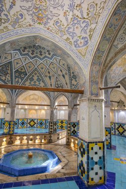 Kashan, İran - 3 Nisan 2024: Sultan Amir Ahmad Bathhouse, İran 'ın Kashan kentinde bulunan geleneksel bir hamamdır..