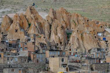 Kandovan, İran - 22 Nisan 2024: Kandova köyü, İran 'ın Doğu Azerbaycan Eyaleti' nin Sahand Kırsal Bölgesi 'nde antik bir köydür..