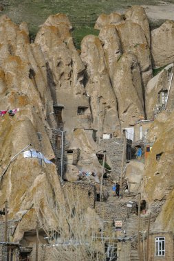 Kandovan, İran - 22 Nisan 2024: Kandova köyü, İran 'ın Doğu Azerbaycan Eyaleti' nin Sahand Kırsal Bölgesi 'nde antik bir köydür..