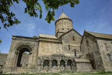 Tatev, Ermenistan - 1 Mayıs 2024: Tatev Manastırı Ermenistan 'ın Tatev köyü yakınlarında yer alan bir Ermeni Havari Hristiyan manastırı..