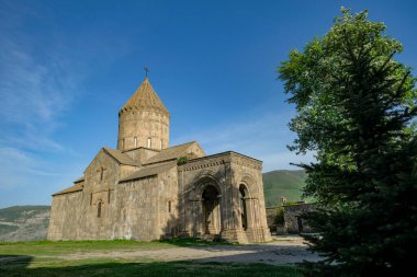 Tatev, Ermenistan - 2 Mayıs 2024: Tatev Manastırı Ermenistan 'ın Tatev köyü yakınlarında yer alan bir Ermeni Havari Hristiyan manastırı..