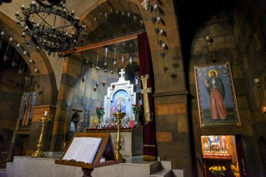 Erivan, Ermenistan - 17 Mayıs 2024: Kudretli Kilisenin Aziz Anası veya Ermenistan 'daki Zoravor Astvatsatsin Kilisesi.