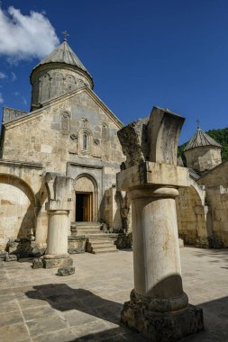 Teghut, Ermenistan - 2 Haziran 2024: Haghartsin Manastırı, Ermenistan 'ın Tavush ilinde yer alan bir Ermeni manastırı..