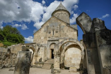 Teghut, Ermenistan - 2 Haziran 2024: Haghartsin Manastırı, Ermenistan 'ın Tavush ilinde yer alan bir Ermeni manastırı..