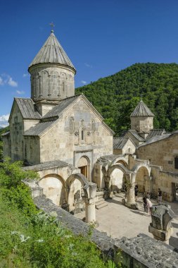 Teghut, Ermenistan - 2 Haziran 2024: Haghartsin Manastırı, Ermenistan 'ın Tavush ilinde yer alan bir Ermeni manastırı..
