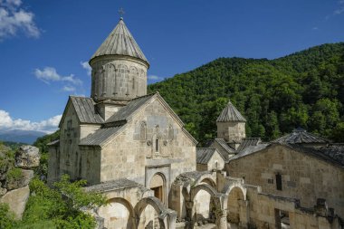 Teghut, Ermenistan - 2 Haziran 2024: Haghartsin Manastırı, Ermenistan 'ın Tavush ilinde yer alan bir Ermeni manastırı..