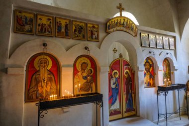 Udabno, Gürcistan - 20 Haziran 2024: Gürcistan 'ın Kakheti bölgesinde yer alan bir Gürcü Ortodoks manastırı..