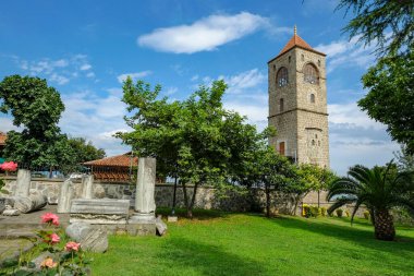 Trabzon, Türkiye - 24 Temmuz 2024: Ayasofya eski bir Yunan Ortodoks kilisesidir ve Trabzon, Türkiye 'de bir camiye dönüştürülmüştür..