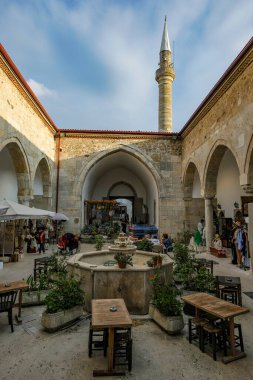 Sinop, Türkiye - 1 Ağustos 2024: Pervane Medrese, Sinop, Türkiye 'de bulunan tarihi bir İslam okulu..