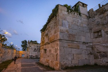 Sinop, Türkiye - 31 Temmuz 2024: Sinop Kalesi Cezaevi Türkiye 'deki Sinop Kalesi içinde bulunan ülkenin en eski hapishanelerinden biri.