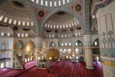 Ankara, Türkiye - 11 Ağustos 2024: Kocatepe Camisi Ankara, Türkiye 'deki en büyük camidir.