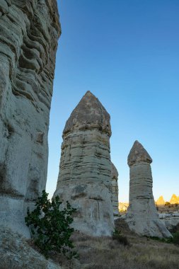 Goreme, Türkiye - 14 Ağustos 2024: Kapadokya 'daki Gorkundere Vadisi' nde eşsiz jeolojik oluşumlar.