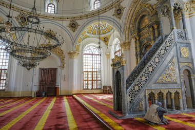 Konya, Türkiye - 17 Ağustos 2024: Azizia Camisi veya Aziziye Camii, Konya, Türkiye 'de bir Osmanlı camii..