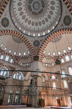 İstanbul, Türkiye - 25 Eylül 2024: İstanbul, Türkiye 'nin Fatih ilçesindeki Şehzade Camii veya Prenslerin Camisi.
