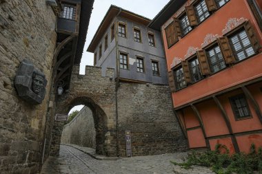 Filibe, Bulgaristan - 5 Ekim 2024: Hisar Kapia Bulgaristan 'ın Filibe kentinde bir ortaçağ kapısı.
