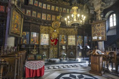 Blagoevgrad, Bulgaristan - 11 Ekim 2024: Bulgaristan 'ın Blagoevgrad kentindeki Kutsal Bakire Kilisesi Sunumu.