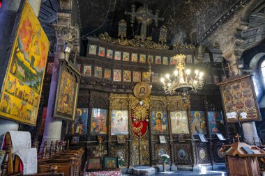 Blagoevgrad, Bulgaristan - 11 Ekim 2024: Bulgaristan 'ın Blagoevgrad kentindeki Kutsal Bakire Kilisesi Sunumu.