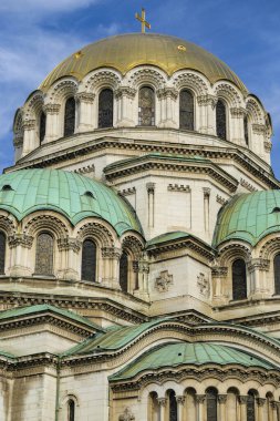 Sofya, Bulgaristan - 17 Ekim 2024: St Alexander Nevsky Katedrali Bulgaristan 'ın Sofya kentindeki en ünlü binadır.