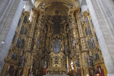 Mexico City, Mexico - 31 Ocak 2025: Cennete En Kutsanmış Bakire Meryem 'in varsayımının Metropolitan Katedrali.