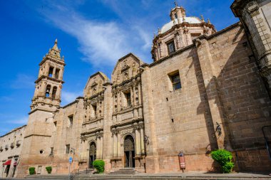 Morelia, Meksika - 16 Şubat 2025: Morelia, Michoacan, Meksika 'daki Siena' lı Aziz Catherine Tapınağı.