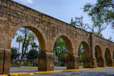 Morelia, Meksika - 17 Şubat 2025: Michoacan, Meksika 'da Morelia Aqueduct.