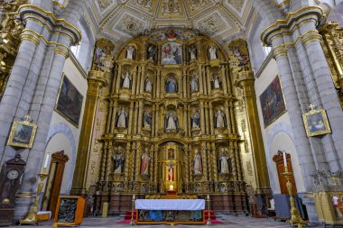 Puebla, Meksika - 21 Şubat 2025: Puebla, Meksika 'da Santo Domingo Manastırı Kilisesi.