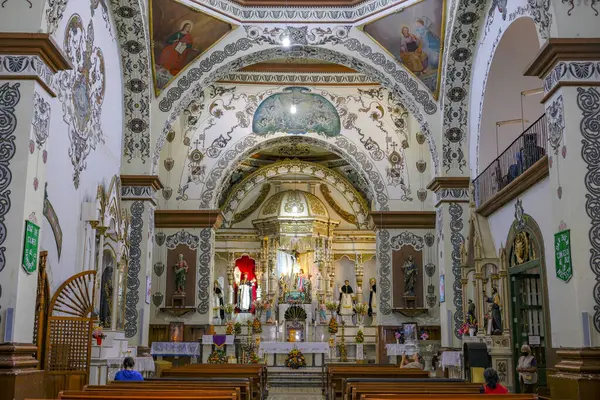Ocotlan de Morelos, Meksika - 28 Şubat 2025: Ocotlan de Morelos, Meksika 'da Santo Domingo Kilisesi.