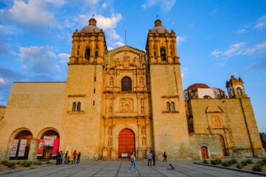 Oaxaca de Juarez, Meksika - 1 Mart 2025: Oaxaca de Juarez, Meksika 'da Santo Domingo de Guzman Manastırı.