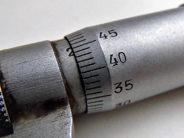 Precisionsmätningsverktyg Mikrometrisk Mätning Mätutrustningens Skala Mikrometer Närbild — Stockfoto