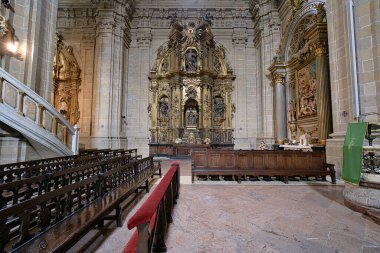 San Sebastian, İspanya, 9 Temmuz 2024, Santa Maria del Coro Kilisesi, Donostia-San Sebastian. İç görünüm