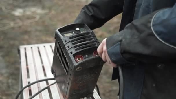 工作前焊机连接逆变焊机 — 图库视频影像
