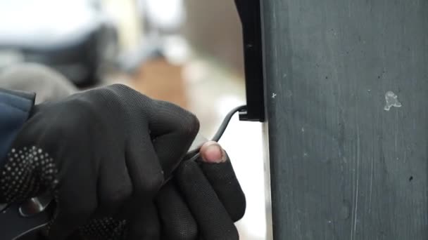 Electricien Installe Câblage Aide Connecteurs Pour Connecter Les Fils Dans — Video