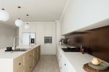 Bu şık modern mutfak şık bir dolap, geniş bir düzen ve çağdaş ışıklandırma içeriyor. 3B Hazırlama