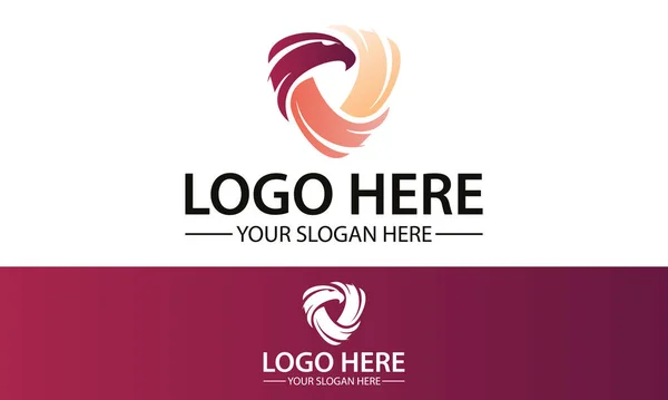 Couleur Rouge Forme Simple Triangle Oiseau Tête Logo Design — Image vectorielle