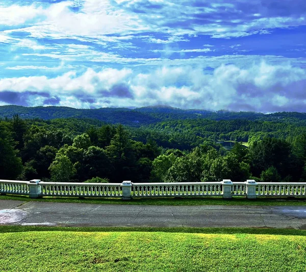 Blue Ridge Parkway, NC ABD 'deki manzara resmi 