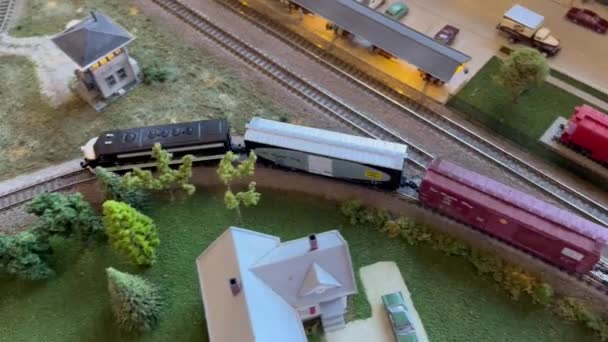 火车运行的模型 — 图库视频影像
