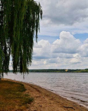 Parktaki güzel göl