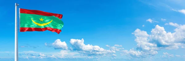 Mauritania Flag State Africa Flag Waving Blue Sky Beautiful Clouds — Fotografia de Stock