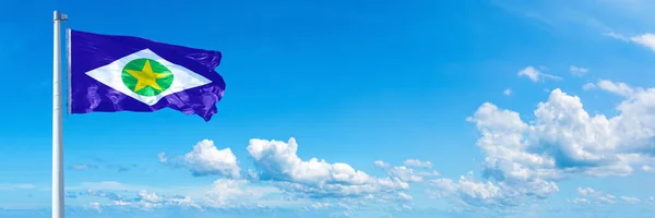 Mato Grosso Flag State Brazil Flag Waving Blue Sky Beautiful — Stockfoto