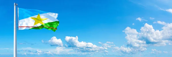 Roraima Flag State Brazil Flag Waving Blue Sky Beautiful Clouds — Stock fotografie