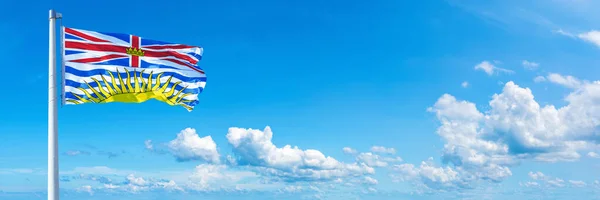 Bandeira Colúmbia Britânica Estado Canadá Bandeira Acenando Céu Azul Belas — Fotografia de Stock