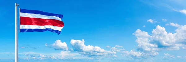 Bandera Costa Rica Estado América Bandera Ondeando Sobre Cielo Azul —  Fotos de Stock