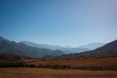 And Dağları 'nın en yüksek dağı olan Aconcagua' nın manzarası.