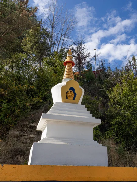 White Stupa Monastery Graus Spain One Most Outstanding Symbols Buddhism — Stock Photo, Image
