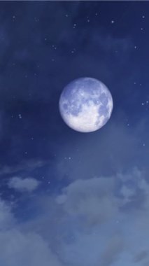 Kabarık bulutların arasında muhteşem bir dolunay olan rüya gibi gece gökyüzünün dikey videosu. Fantezi gece vakti doğal arkaplanı 3B canlandırması.